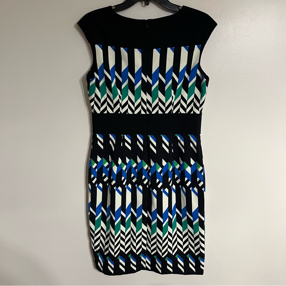 Maggy London White Green Blue‎ Black Geometric Sleeveless Sheath Dress Size 10 - Picture 10 of 10